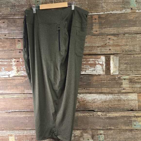 Tek Gear Green Cargo Pants Relaxed Fit, Plus Size 3X - Picture 1 of 3